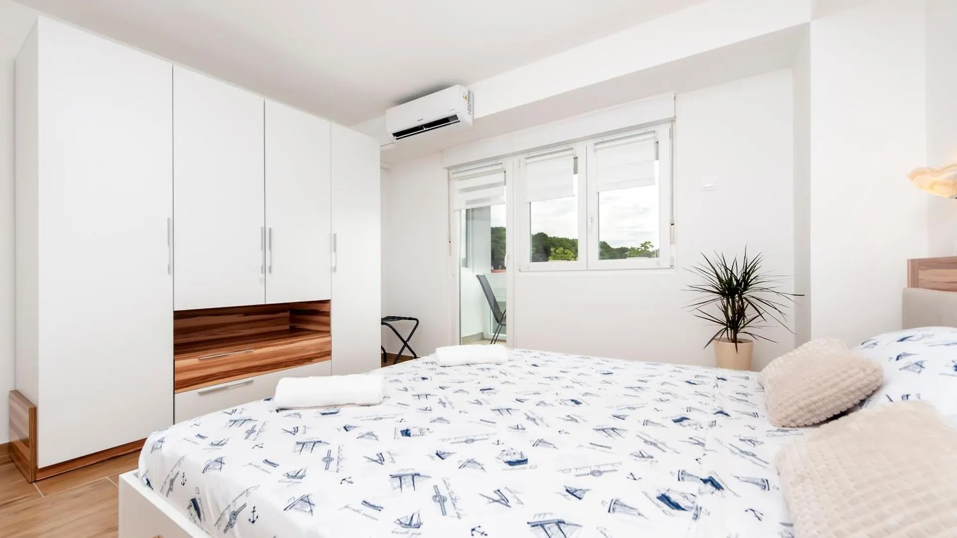 Arena Parkside Residence Pula 0*,